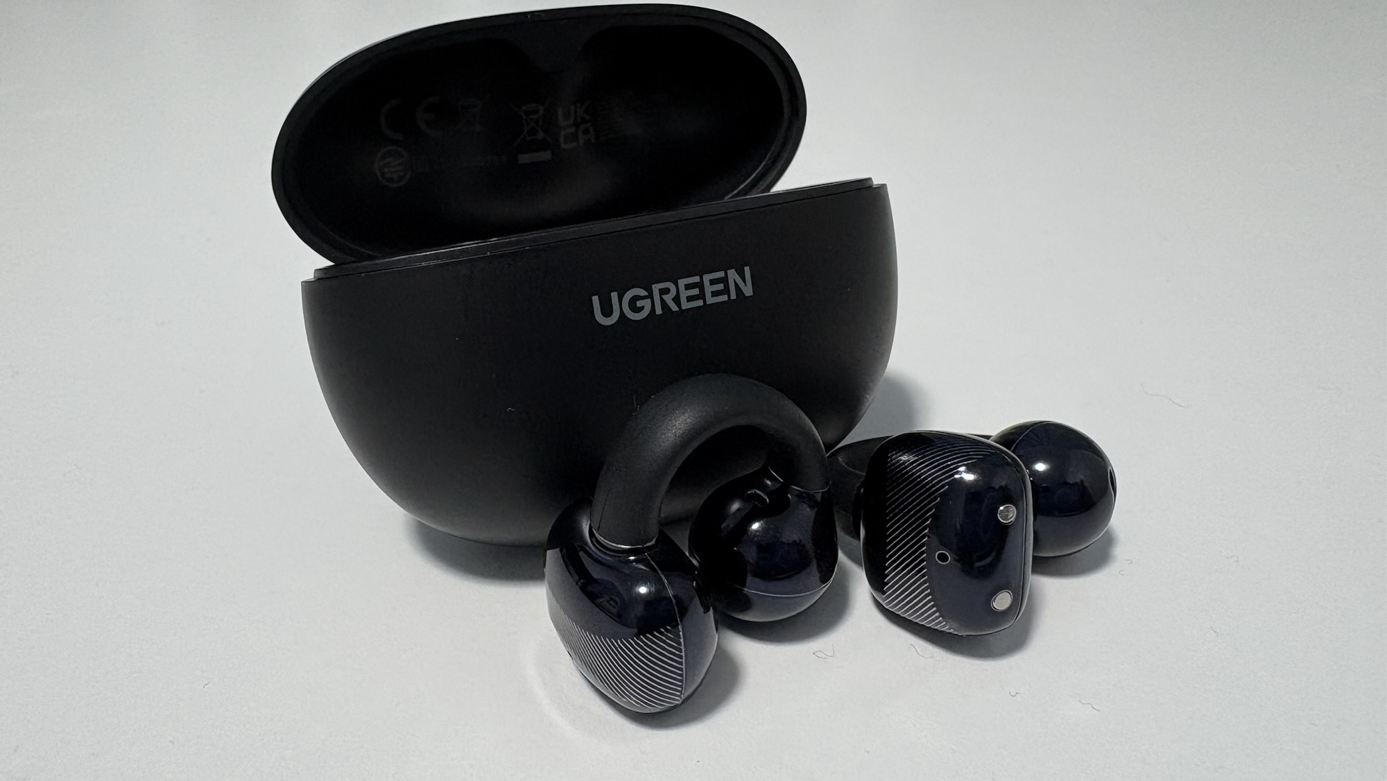 UGREEN イヤーカフ型ワイヤレスイヤホン